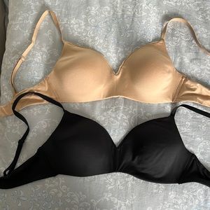 2 Calvin Klein Wireless Bras